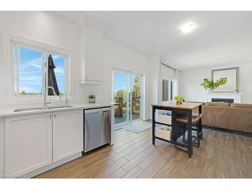 160 Freure Drive, Cambridge, ON - Indoor