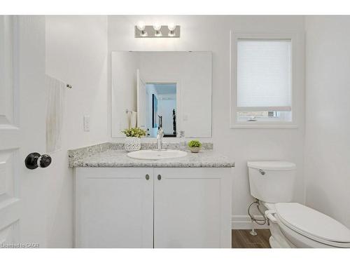 160 Freure Drive, Cambridge, ON - Indoor Photo Showing Bathroom