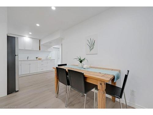 160 Freure Drive, Cambridge, ON - Indoor