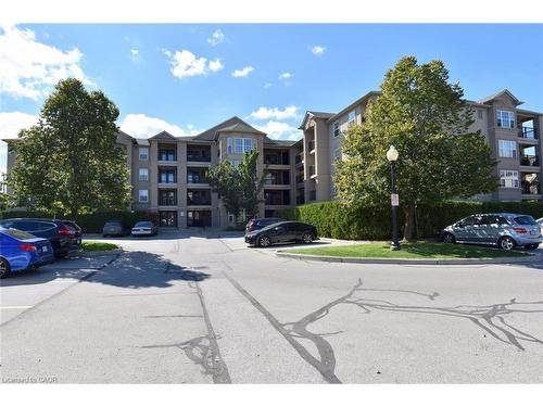 103-2035 Appleby Line, Burlington, ON - Outdoor With Facade