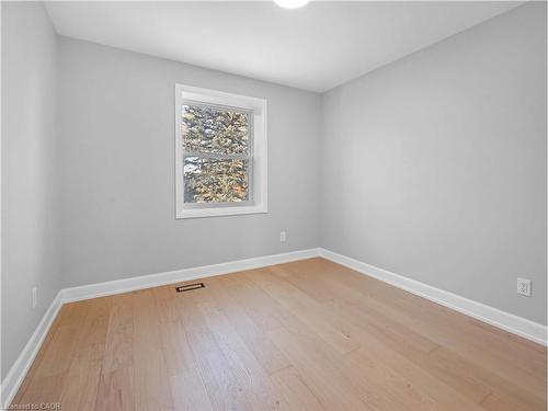 3406 Putter Place, Burlington, ON - Indoor Photo Showing Other Room