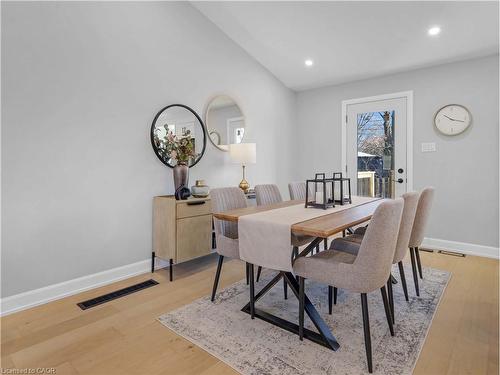 3406 Putter Place, Burlington, ON - Indoor Photo Showing Dining Room