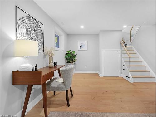 3406 Putter Place, Burlington, ON - Indoor Photo Showing Other Room