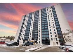 214-35 Green Valley Street  Kitchener, ON N2P 2A5