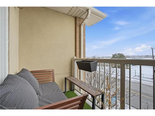 405-4450 Fairview Street, Burlington, ON - Outdoor With Exterior