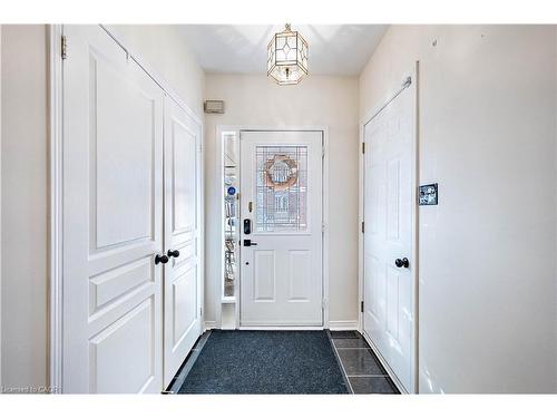 5708 Margarita Crescent, Mississauga, ON - Indoor Photo Showing Other Room