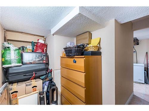 5708 Margarita Crescent, Mississauga, ON - Indoor