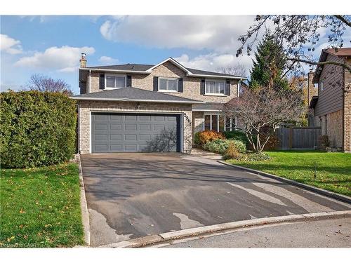 2347 Tweedsmuir Court, Burlington, ON - Outdoor With Facade
