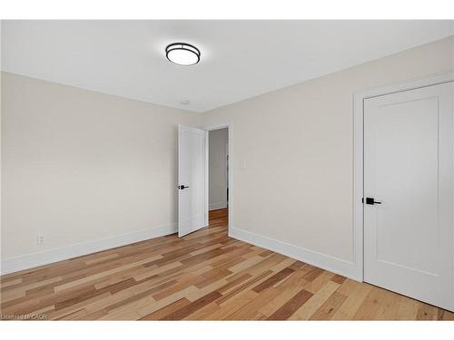 2347 Tweedsmuir Court, Burlington, ON - Indoor Photo Showing Other Room