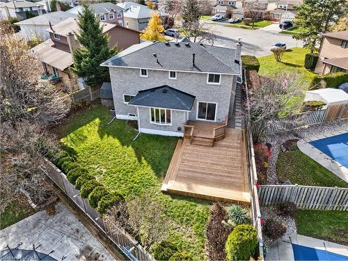 2347 Tweedsmuir Court, Burlington, ON - Outdoor