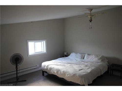 1-4078 #3 Highway, Cayuga, ON - Indoor Photo Showing Bedroom