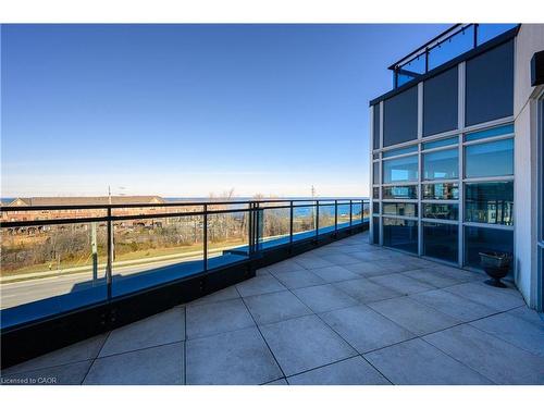 408-10 Concord Place, Grimsby, ON - Outdoor With Exterior