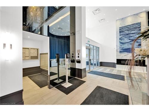 408-10 Concord Place, Grimsby, ON - Indoor Photo Showing Other Room