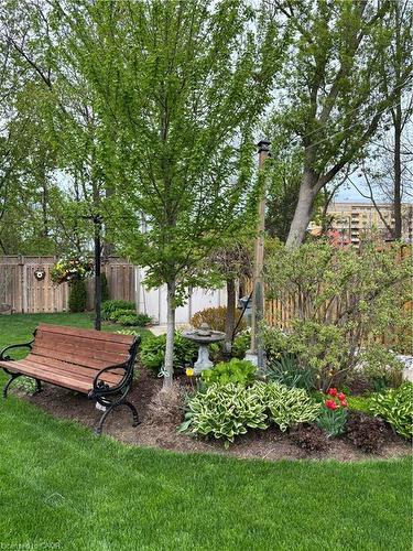 34 Ramsey Crescent, Hamilton, ON - Outdoor