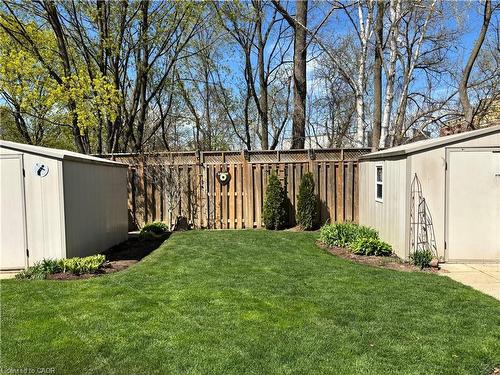 34 Ramsey Crescent, Hamilton, ON - Outdoor