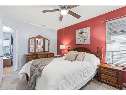 46 Adeline Avenue, Hamilton, ON - Indoor Photo Showing Bedroom