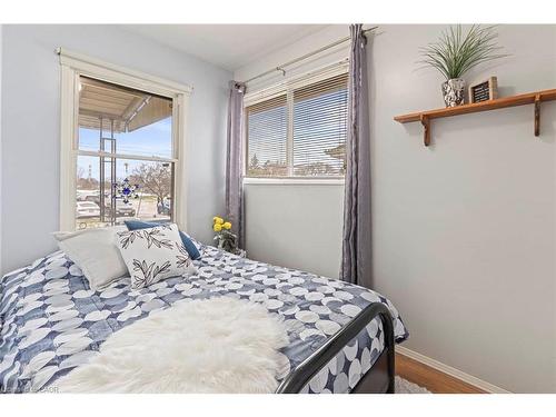 46 Adeline Avenue, Hamilton, ON - Indoor Photo Showing Bedroom