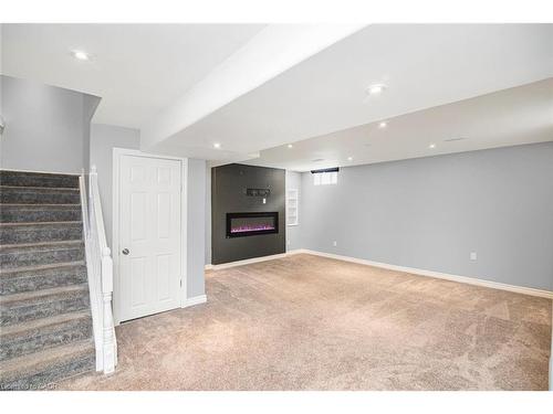 23-222 Fall Fair Way, Binbrook, ON - Indoor Photo Showing Other Room