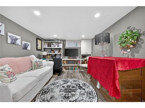 52 Lorne Avenue, Burford, ON - Indoor Photo Showing Other Room