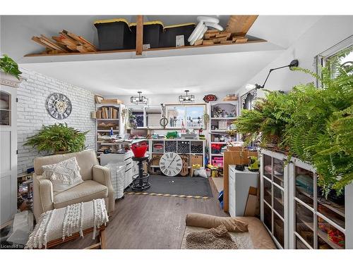 52 Lorne Avenue, Burford, ON - Indoor