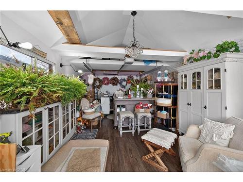 52 Lorne Avenue, Burford, ON - Indoor