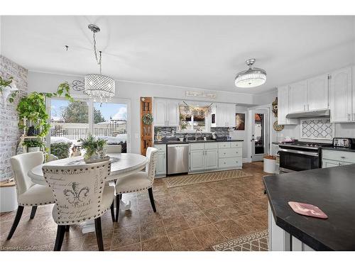 52 Lorne Avenue, Burford, ON - Indoor