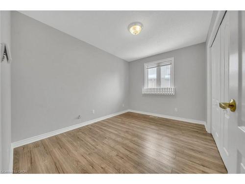 114 Glencliffe Court, Kitchener, ON - Indoor Photo Showing Other Room