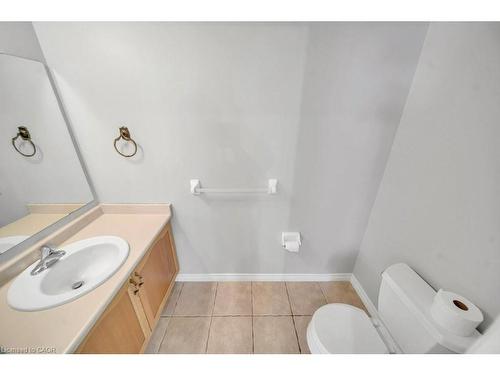 114 Glencliffe Court, Kitchener, ON - Indoor Photo Showing Bathroom
