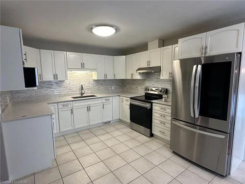 226 Scott Road, Cambridge, ON - Indoor Photo Showing Kitchen With Upgraded Kitchen