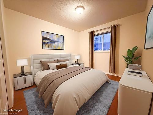 226 Scott Road, Cambridge, ON - Indoor Photo Showing Bedroom