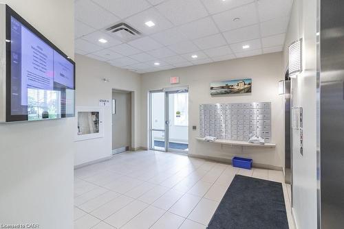 302-155 Water Street S, Cambridge, ON - Indoor Photo Showing Other Room