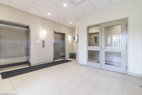 302-155 Water Street S, Cambridge, ON - Indoor Photo Showing Other Room