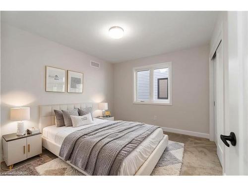 805 Gamble Drive, Russell, ON - Indoor Photo Showing Bedroom
