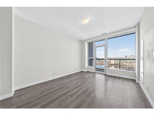 902-104 Garment Street, Kitchener, ON - Indoor Photo Showing Other Room