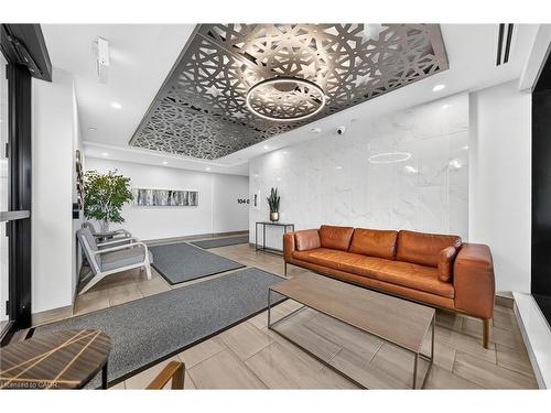 902-104 Garment Street, Kitchener, ON - Indoor