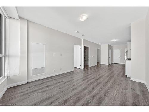 902-104 Garment Street, Kitchener, ON - Indoor Photo Showing Other Room