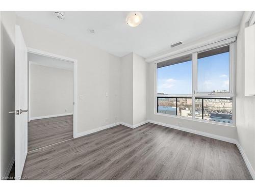 902-104 Garment Street, Kitchener, ON - Indoor Photo Showing Other Room