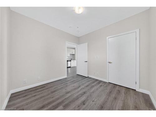 902-104 Garment Street, Kitchener, ON - Indoor Photo Showing Other Room