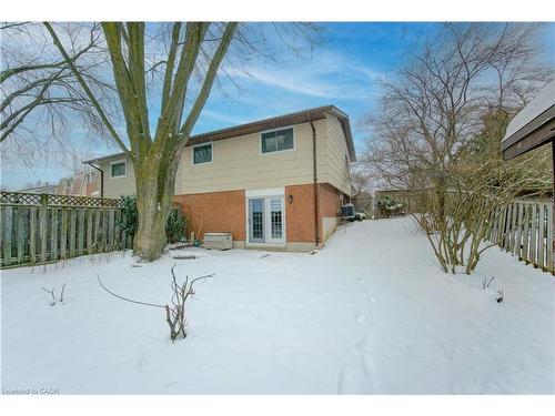 33 Manor Drive, Kitchener, ON - Outdoor