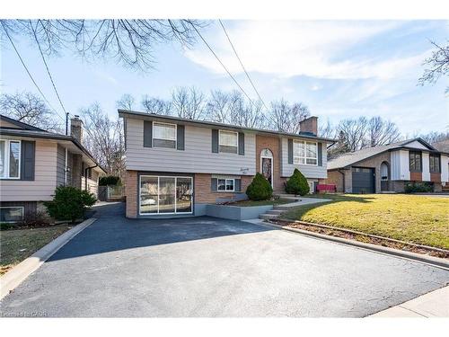 75 Hanover Place, Hamilton, ON - Outdoor With Facade