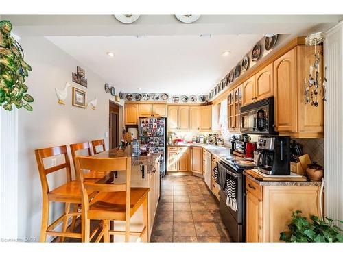 75 Hanover Place, Hamilton, ON - Indoor Photo Showing Kitchen
