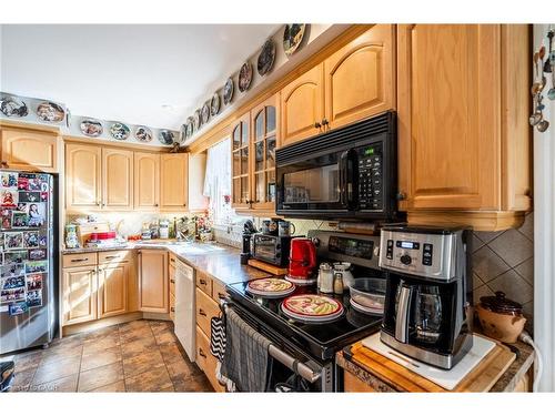 75 Hanover Place, Hamilton, ON - Indoor Photo Showing Kitchen