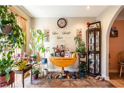 75 Hanover Place, Hamilton, ON - Indoor Photo Showing Other Room