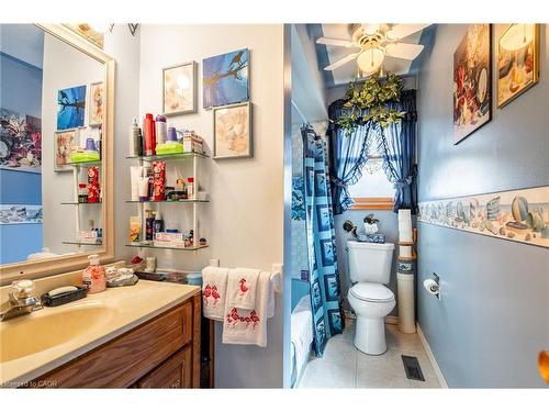 75 Hanover Place, Hamilton, ON - Indoor Photo Showing Bathroom