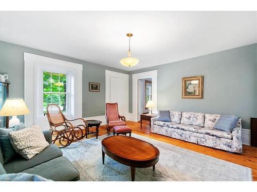 658 Culver Road, Waterford, ON - Indoor Photo Showing Living Room