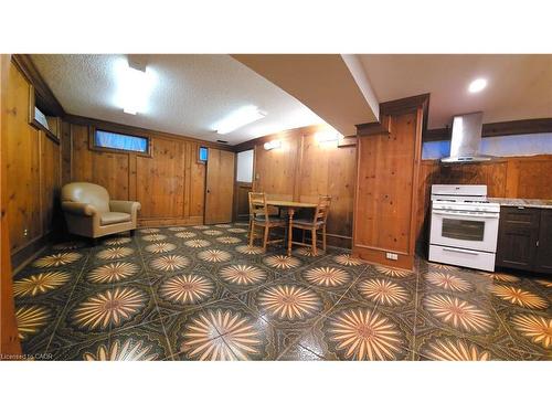730 Garth Street, Hamilton, ON - Indoor Photo Showing Kitchen