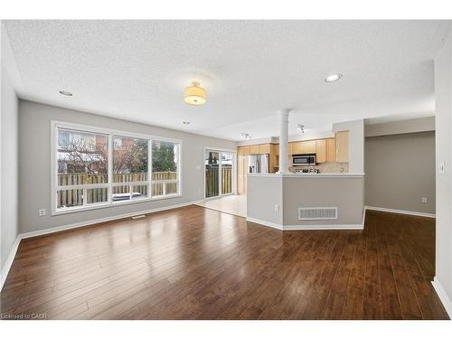 2466 Appalachain Drive, Oakville, ON - Indoor Photo Showing Living Room