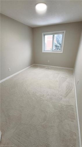305 Activa Avenue, Kitchener, ON - Indoor Photo Showing Other Room