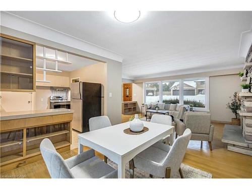 626 Iroquois Avenue, Ancaster, ON - Indoor Photo Showing Dining Room