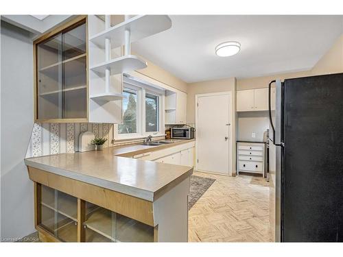 626 Iroquois Avenue, Ancaster, ON - Indoor Photo Showing Kitchen With Double Sink